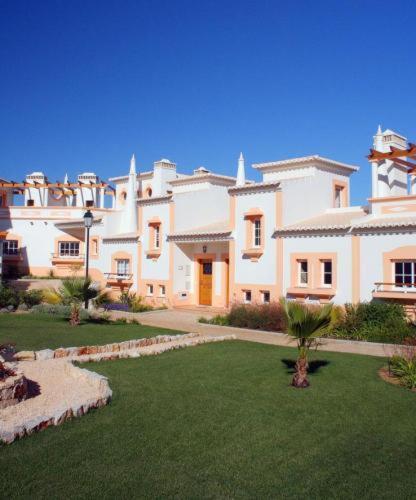 Quinta Da Encosta Velha - Santo Antonio, Villas, Golf & Spa บูเดนส์ ภายนอก รูปภาพ